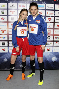Benefiz-Fußballspiel 'Kicken mit Herz' 2017 in Hamburg