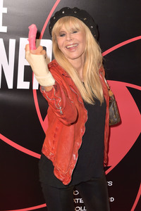 Filmpremiere 'And the Winner Isn't' in Beverly Hills