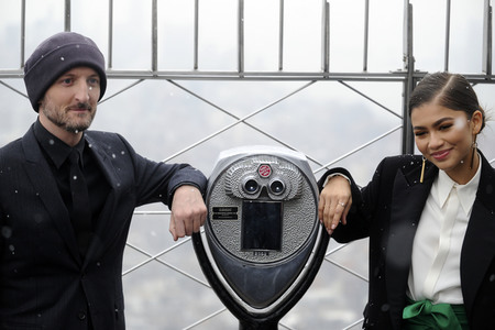 Empire State Building Lighting Ceremony mit dem Cast von 'The Greatest Showman' in New York