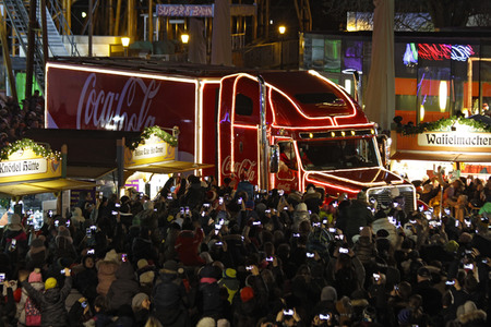 Der Wintermarkt am Riesenradplatz in Wien