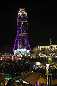 Der Wintermarkt am Riesenradplatz in Wien