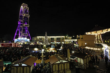 Der Wintermarkt am Riesenradplatz in Wien