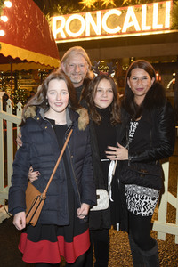 Premiere des 14. Roncalli Weihnachtscircus in Berlin
