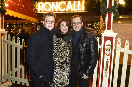 Premiere des 14. Roncalli Weihnachtscircus in Berlin