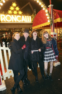 Premiere des 14. Roncalli Weihnachtscircus in Berlin