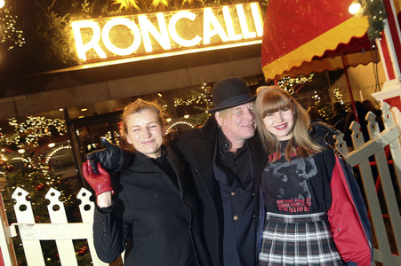 Premiere des 14. Roncalli Weihnachtscircus in Berlin
