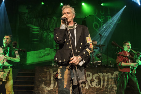 Konzert von In Extremo Perform in Osnabrück