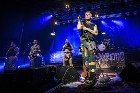 Konzert von In Extremo Perform in Osnabrück