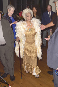 Feier zum 85. Geburtstag von Nichelle Nicols in Los Angeles