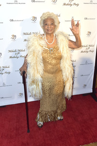 Feier zum 85. Geburtstag von Nichelle Nicols in Los Angeles