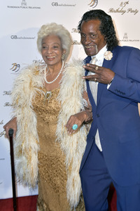 Feier zum 85. Geburtstag von Nichelle Nicols in Los Angeles
