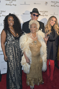 Feier zum 85. Geburtstag von Nichelle Nicols in Los Angeles