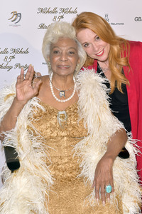 Feier zum 85. Geburtstag von Nichelle Nicols in Los Angeles