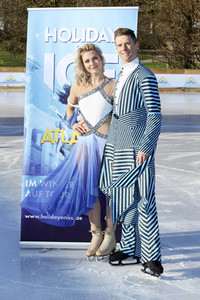 Photocall zur Eisrevue 'Holiday on Ice - Atlantis' in Hamburg