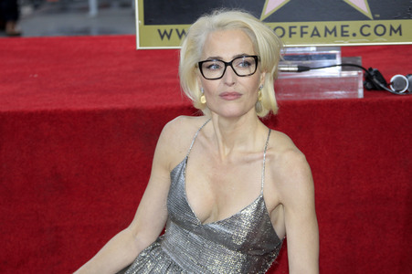 Gillian Anderson erhält einen Stern auf dem Hollywood Walk of Fame in Los Angeles