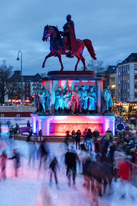Symbolfoto Eislaufbahn