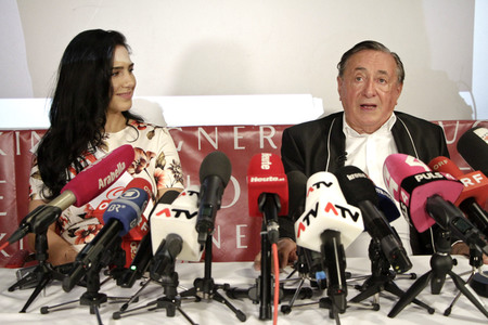 Pressekonferenz zum Opernball mit Richard Lugner in Wien