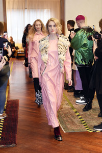Rebekka Ruetz Fashion Show auf der Berlin Fashion Week Autumn/Winter 2018