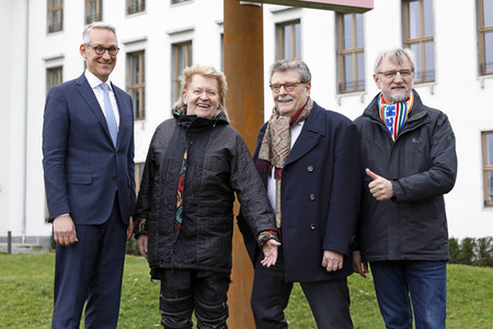 Einweihung vom Kunstwerk 'Hope' in Köln