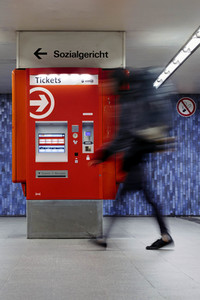 Symbolfoto Fahrkartenautomat