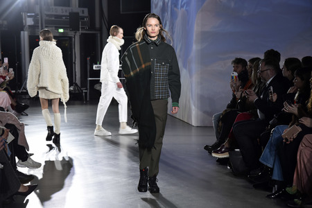 Holzweiler Fashion Show auf der Copenhagen Fashion Week Fall/Winter 2018