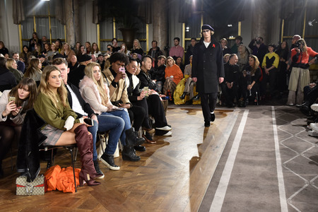 Uniforms for the Dedicated Fashion Show auf der Copenhagen Fashion Week Fall/Winter 2018