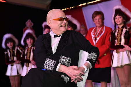 Hella von Sinnen erhält den Goldenen Spatz in Hannover