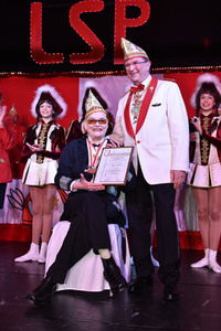 Hella von Sinnen erhält den Goldenen Spatz in Hannover