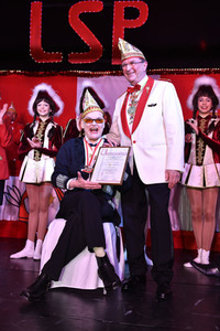 Hella von Sinnen erhält den Goldenen Spatz in Hannover