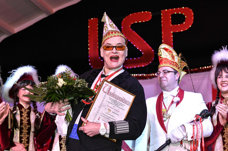 Hella von Sinnen erhält den Goldenen Spatz in Hannover