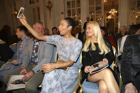 Liz Malraux Modenschau 'Precious' in Hamburg