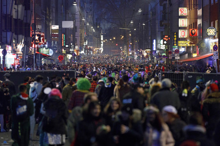 Weiberfastnacht in Köln