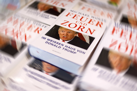 Buchneuerscheinung 'Feuer und Zorn' in Köln