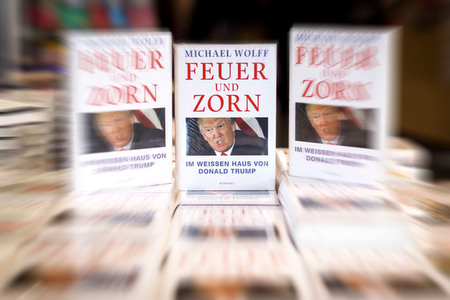 Buchneuerscheinung 'Feuer und Zorn' in Köln