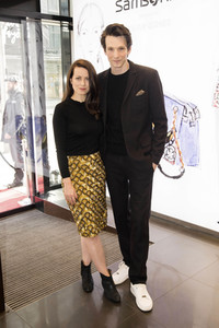 Samsonite & Kilian Kerner Kater-Imbiss in Berlin