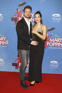 Musicalpremiere 'Mary Poppins' in Hamburg