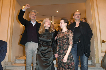 Theaterpremiere 'Die Niere' in Berlin