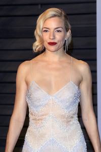 Vanity Fair Oscar Party 2018 in Beverly Hills