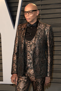 Vanity Fair Oscar Party 2018 in Beverly Hills