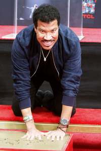 Hand and Footprint Ceremony mit Lionel Richie in Los Angeles