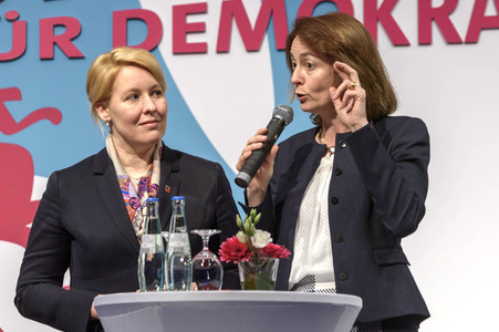 SPD-Frauensalon 'Starke Stimmen für Demokratie' in Berlin
