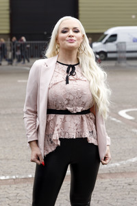 Daniela Katzenberger auf der Top Hair Messe in Düsseldorf