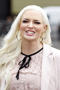 Daniela Katzenberger auf der Top Hair Messe in Düsseldorf