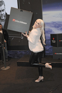 Daniela Katzenberger auf der Top Hair Messe in Düsseldorf