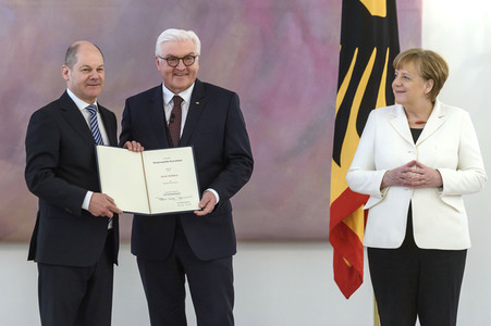 Ernennung der Mnister und Ministerinnen des neuen Bundeskabinetts in Berlin