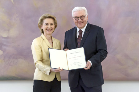Ernennung der Mnister und Ministerinnen des neuen Bundeskabinetts in Berlin
