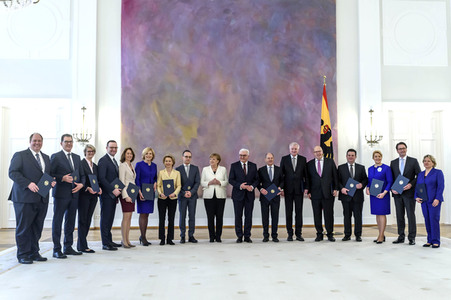 Ernennung der Mnister und Ministerinnen des neuen Bundeskabinetts in Berlin