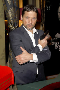 Bond-Party in Hamburg