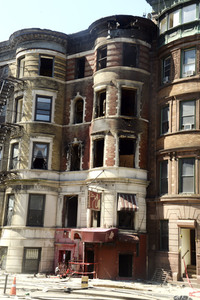 Filmset von 'Motherless Brooklyn' am Tag nach dem Brand in New York