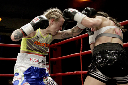 WBC WM-Boxkampf Eva Voraberger vs. Nina Radovanovic in Wiener Neustadt